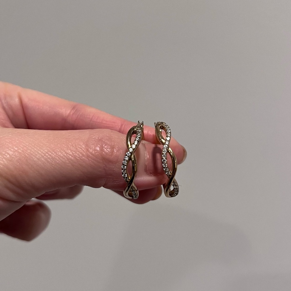 NEW Diamonique Elegant Gold Diamond Twisted Hoop Earrings